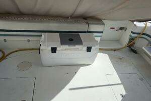 1990 Trojan 11M Express thumbnail 43
