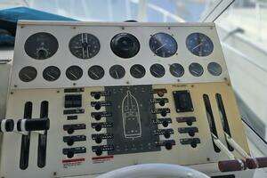 1990 Trojan 11M Express thumbnail 6