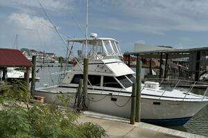 1983 Bertram 385 Convertible thumbnail 28