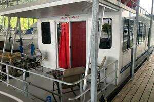 2013 Catamaran Cruiser thumbnail 31