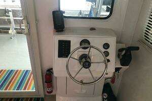 2013 Catamaran Cruiser thumbnail 23