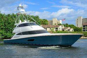 2020 Viking 92 Enclosed Bridge thumbnail 46