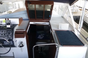 UNDER THE WIRE 35ft Chris Craft Yacht For Sale