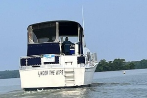 UNDER THE WIRE 35ft Chris Craft Yacht For Sale