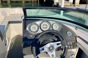 20ft Sea Ray Yacht For Sale