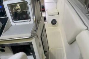 30ft Wellcraft Yacht For Sale