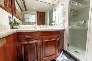 2012 Westport 112 thumbnail 53