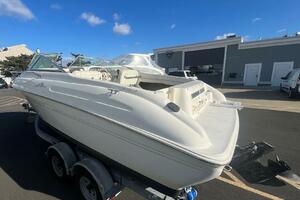 Photo 4911855 for 1999 Sea Ray 215 Express Cruiser  