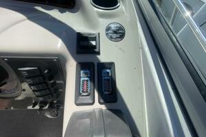 32ft Monterey Yacht For Sale