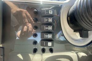 32ft Monterey Yacht For Sale