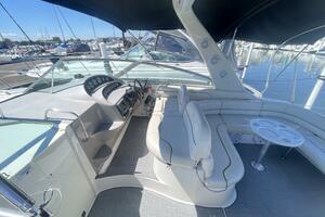 32ft Monterey Yacht For Sale