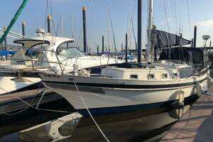1987 Tayana Mariner 36 thumbnail 1
