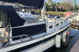 1987 Tayana Mariner 36 thumbnail 4