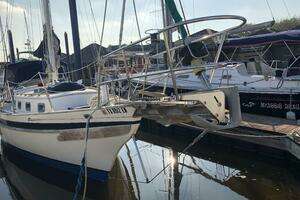 1987 Tayana Mariner 36 thumbnail 2
