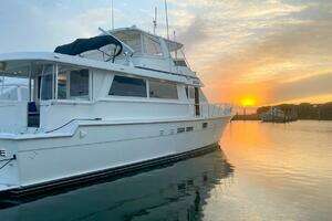 SUNSET GRILLE 1990 Hatteras 62 Cockpit Motor Yacht Yacht For Sale in Tampa FL