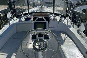 2003 Hunter 356 thumbnail 39
