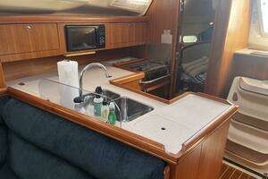 2003 Hunter 356 thumbnail 31