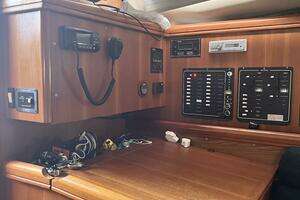 2003 Hunter 356 thumbnail 19