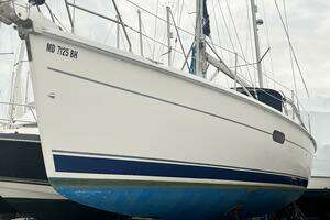2003 Hunter 356 thumbnail 4