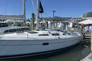 2003 Hunter 356 thumbnail 35