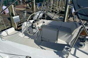 2003 Hunter 356 thumbnail 37