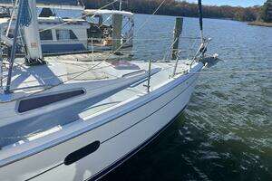 2003 Hunter 356 thumbnail 28