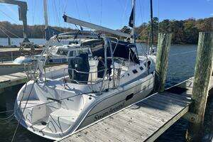 2003 Hunter 356 thumbnail 29