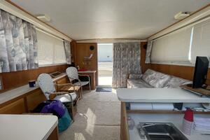 NO NAME 37ft Silverton Yacht For Sale