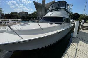 NO NAME 37ft Silverton Yacht For Sale