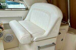 2001 Sea Ray 340 Amberjack thumbnail 25