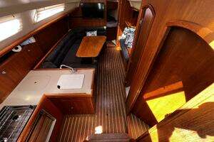 2004 Hunter 33 thumbnail 49