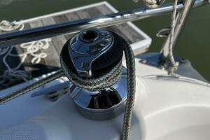 2004 Hunter 33 thumbnail 37