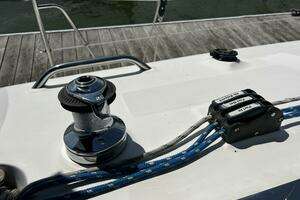 2004 Hunter 33 thumbnail 25