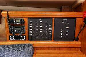 2004 Hunter 33 thumbnail 73