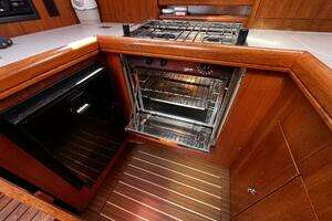 2004 Hunter 33 thumbnail 62