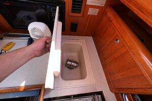 2004 Hunter 33 thumbnail 65