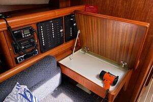 2004 Hunter 33 thumbnail 74