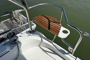 2004 Hunter 33 thumbnail 38