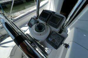 2004 Hunter 33 thumbnail 32