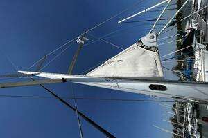2004 Hunter 33 thumbnail 22