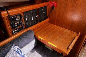 2004 Hunter 33 thumbnail 75
