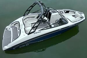 24ft Yamaha Boats Yacht For Sale