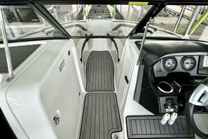 24ft Yamaha Boats Yacht For Sale