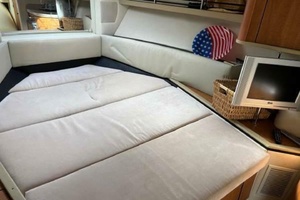 ANOTHER HOTSHOT 31ft Sea Ray Yacht For Sale