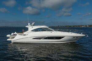 San Souci III 2015 Sea Ray 510 Sundancer Yacht For Sale in Sarasota FL