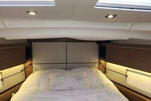 2020 Beneteau Oceanis 46.1 thumbnail 19
