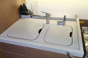 2020 Beneteau Oceanis 46.1 thumbnail 34