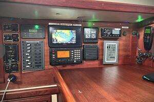 1995 Pacific Seacraft 37 thumbnail 5