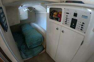 Hawley s Haven 28ft Bayliner Yacht For Sale
