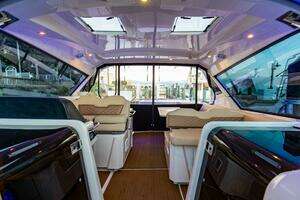 2018 Aquila 36 Power Cat thumbnail 2
